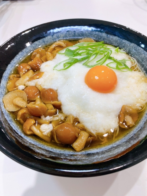 秋の夜長に　巣ごもり風月見にゅうめん